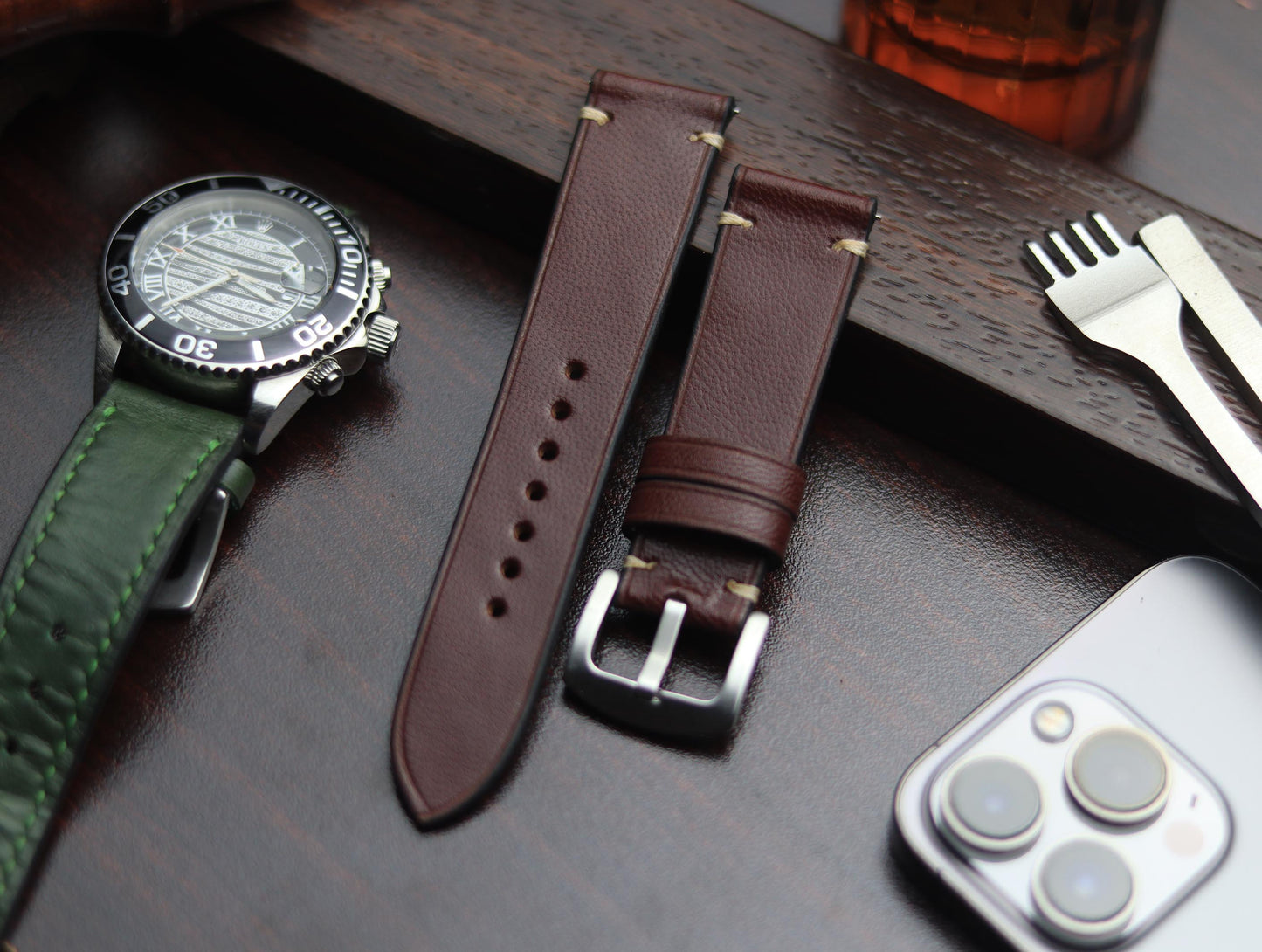 PREMIUM LEATHER STRAP BURNT OAK - MINIMAL STITCHED (BEIGH)