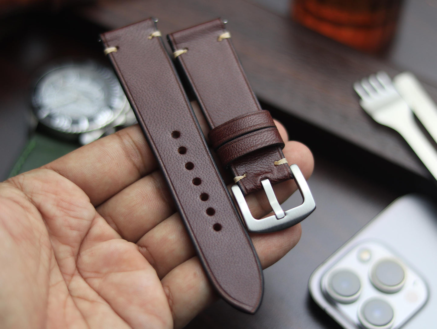 PREMIUM LEATHER STRAP BURNT OAK - MINIMAL STITCHED (BEIGH)