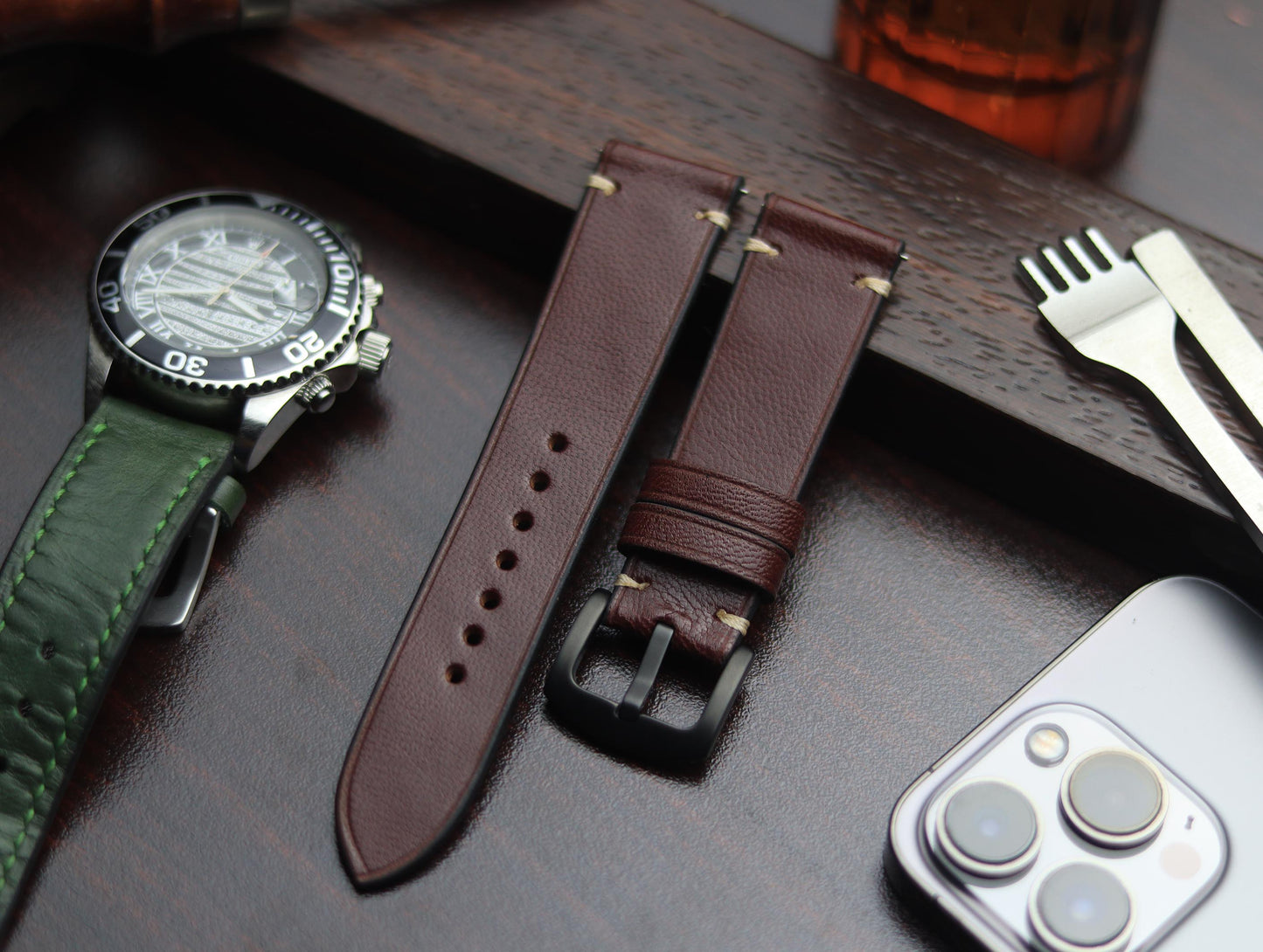PREMIUM LEATHER STRAP BURNT OAK - MINIMAL STITCHED (BEIGH)