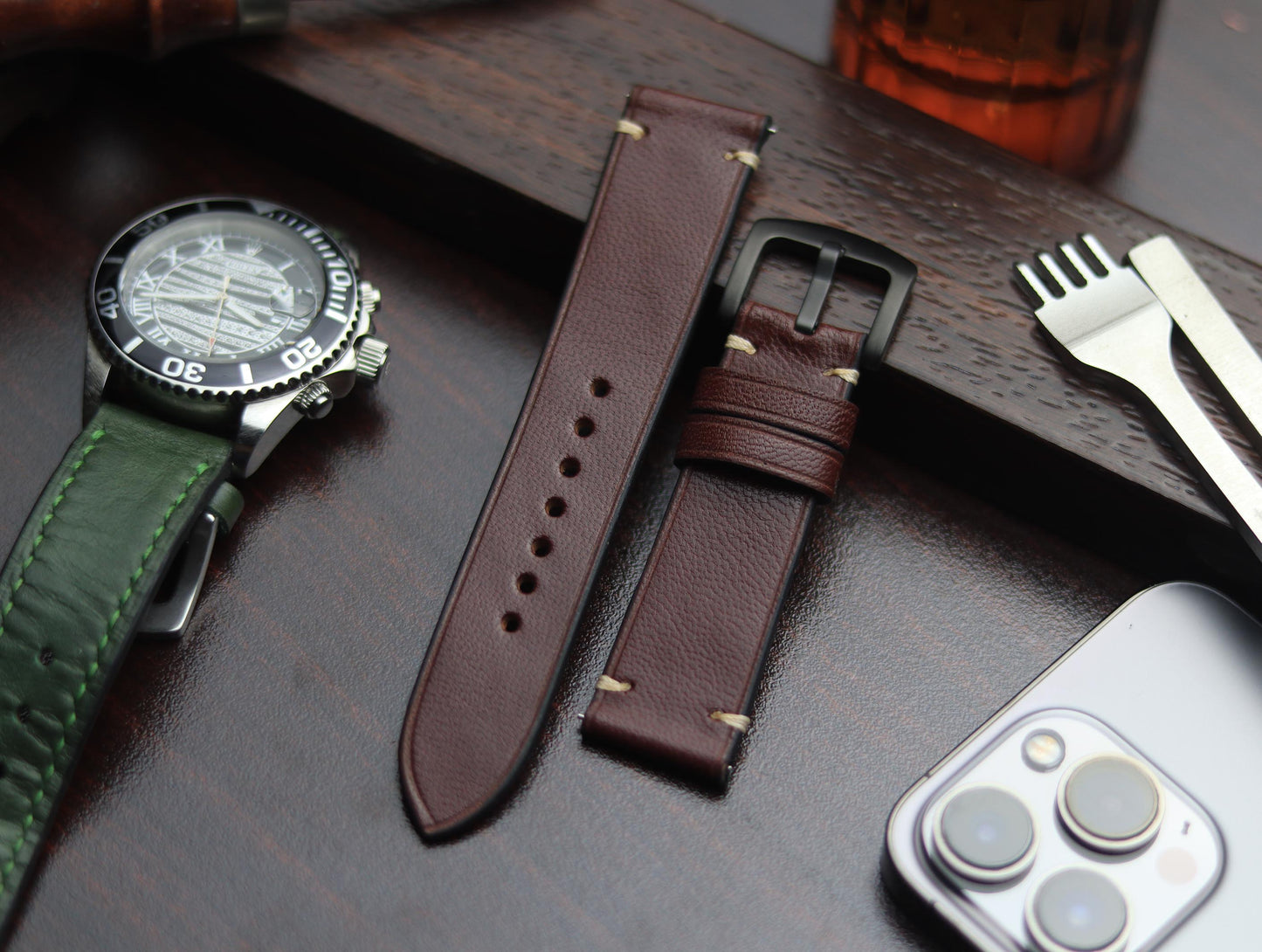 PREMIUM LEATHER STRAP BURNT OAK - MINIMAL STITCHED (BEIGH)
