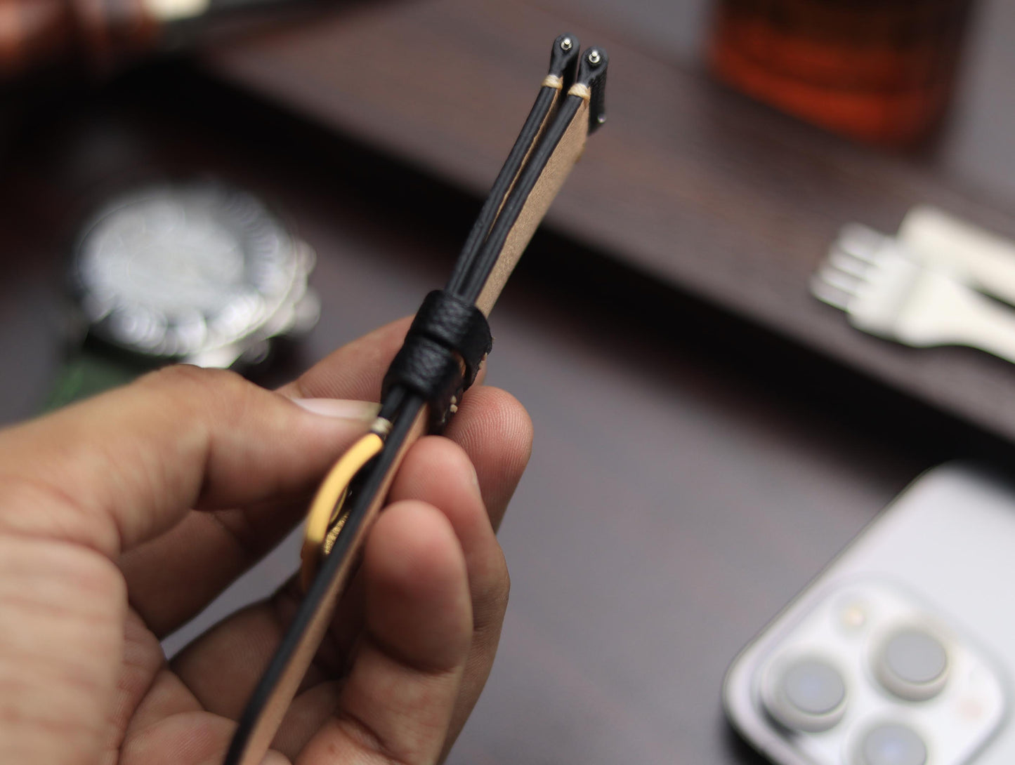 PREMIUM LEATHER STRAP SPIDER BLACK - MINIMAL STITCHED (BEIGH)