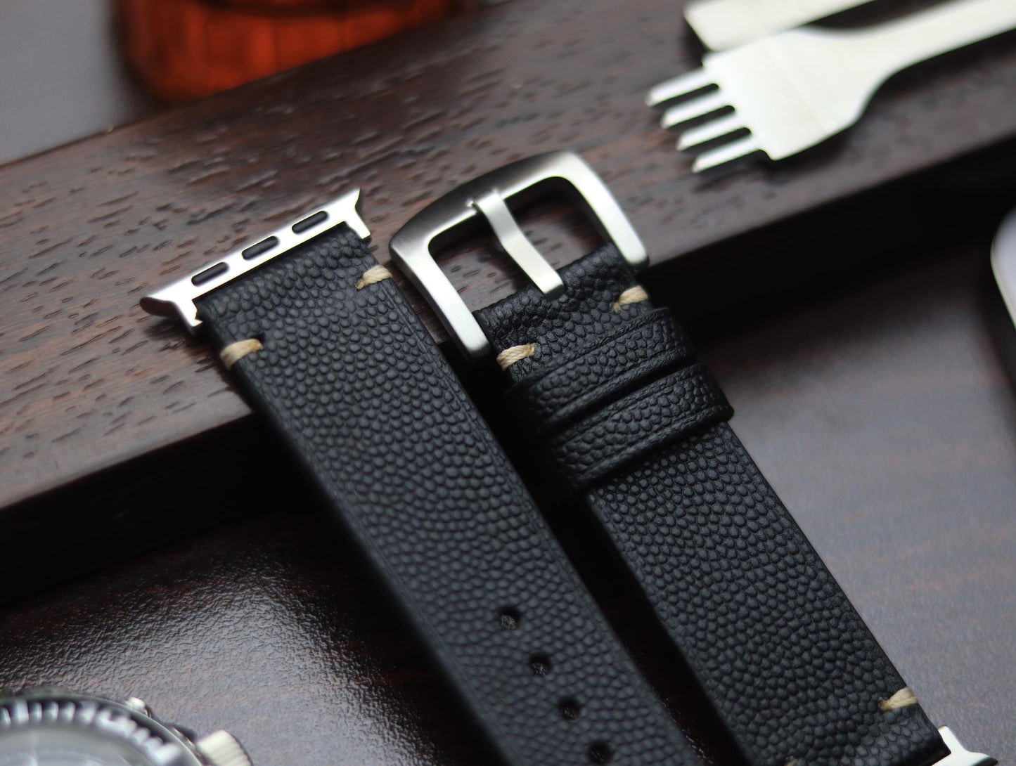 PREMIUM LEATHER STRAP SPIDER BLACK - MINIMAL STITCHED (BEIGH)