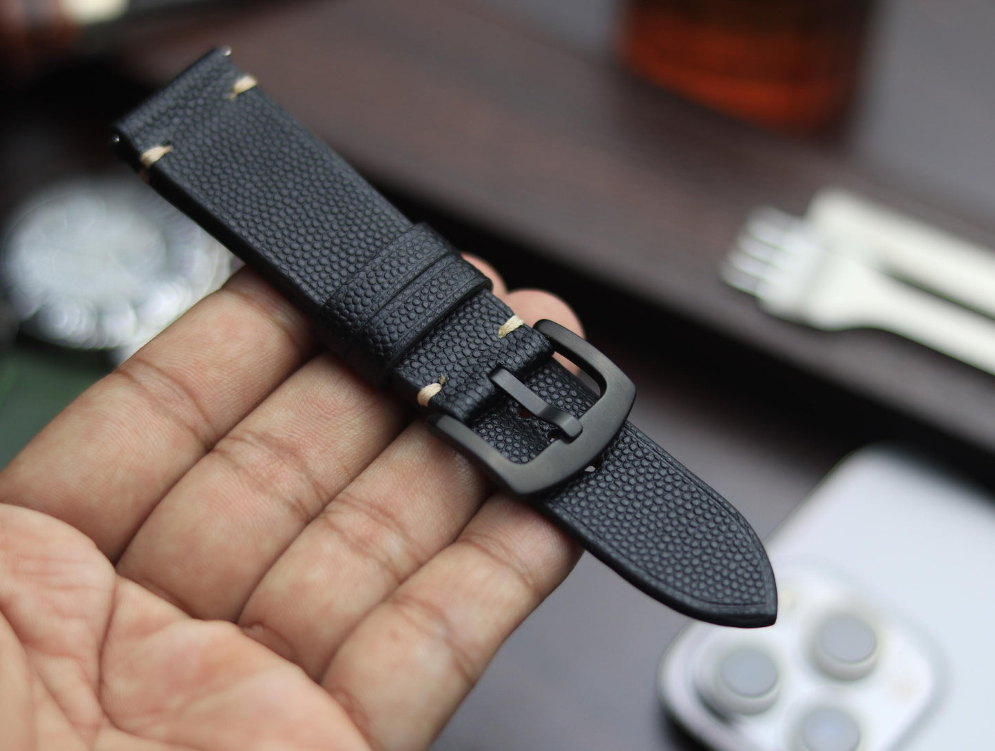 PREMIUM LEATHER STRAP SPIDER BLACK - MINIMAL STITCHED (BEIGH)