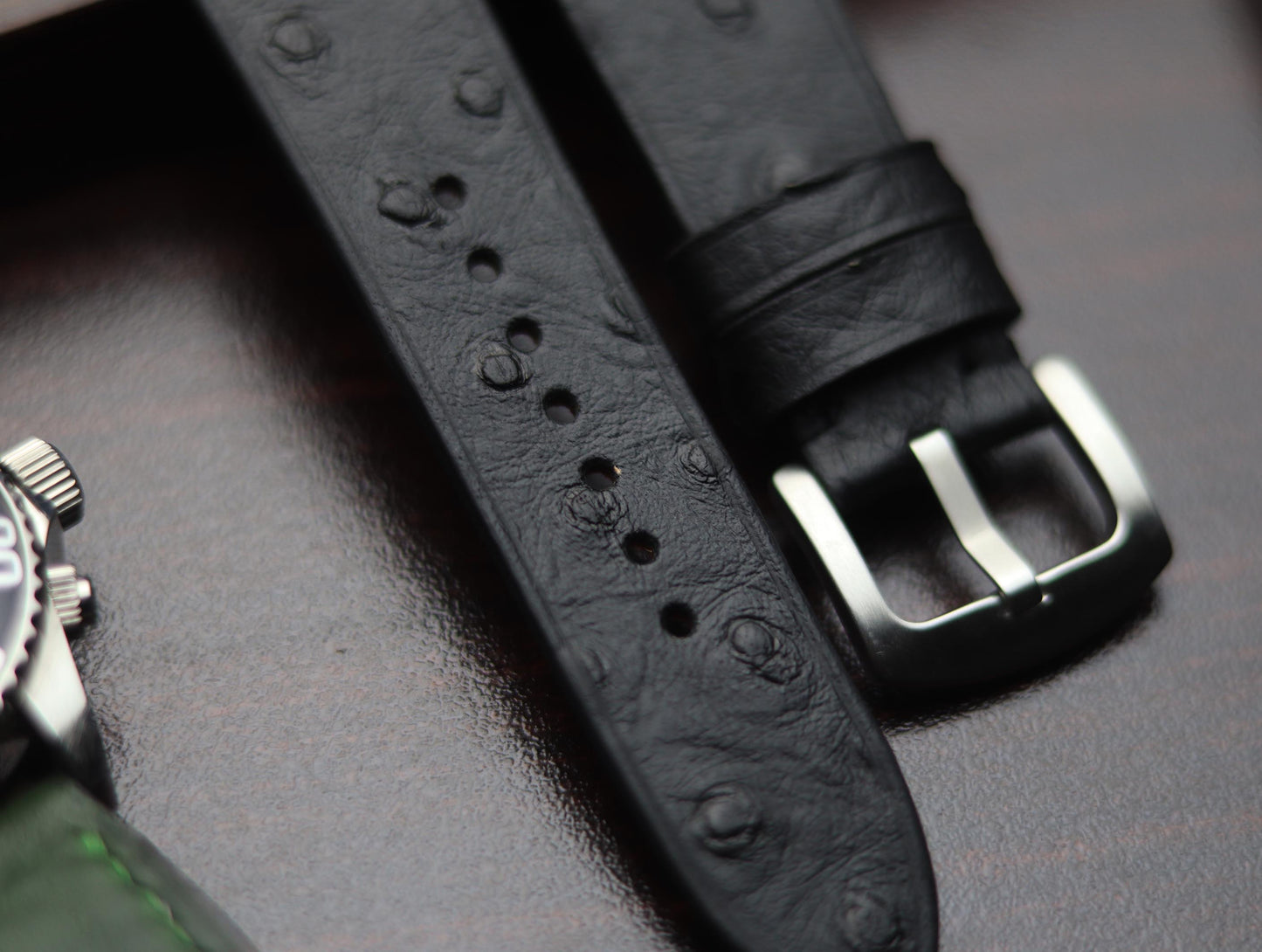 PREMIUM LEATHER STRAP OBSIDIAN  BLACK - MINIMAL STITCHED (BLACK)