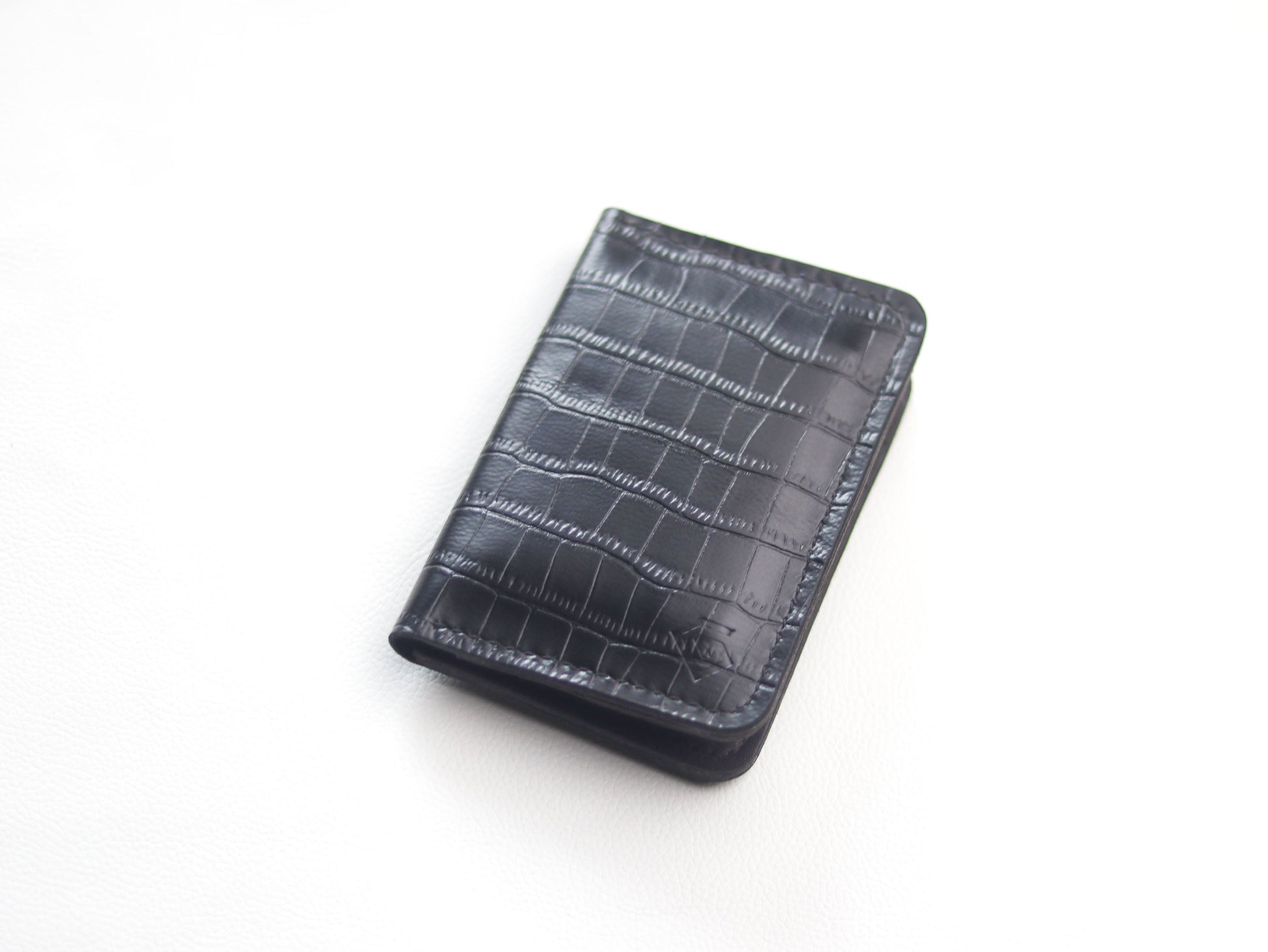 BI-FOLD SNAP WALLET DEEP PURPLE AND BLACK GRIP LEATHER GOODS
