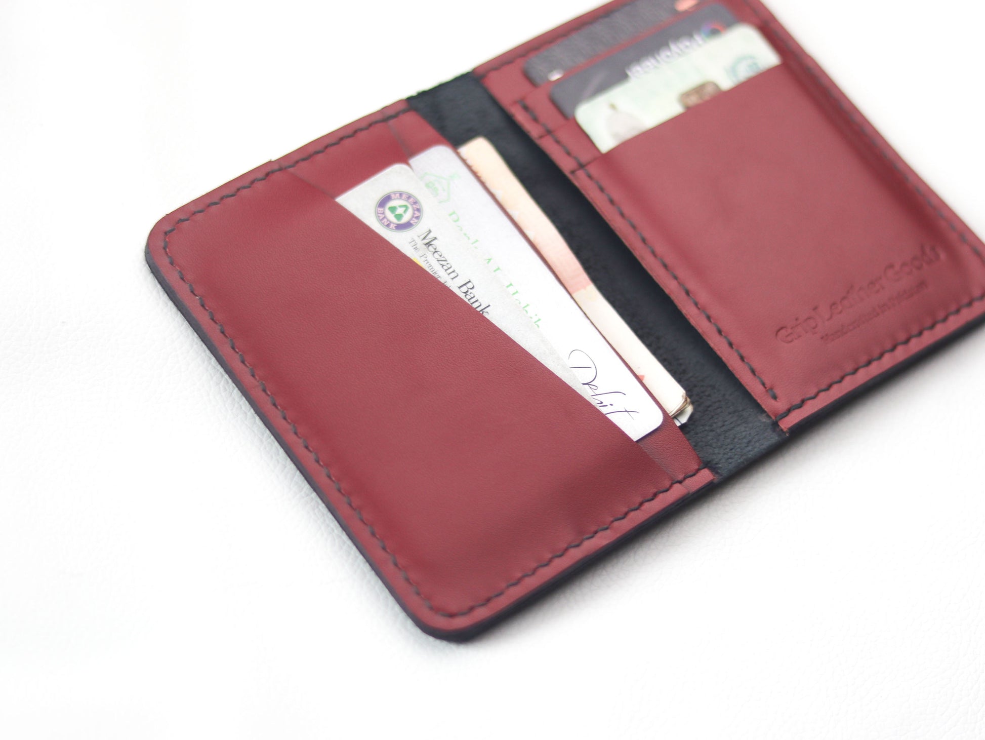 BI-FOLD SNAP WALLET CRIMSON RED AND BLACK GRIP LEATHER GOODS