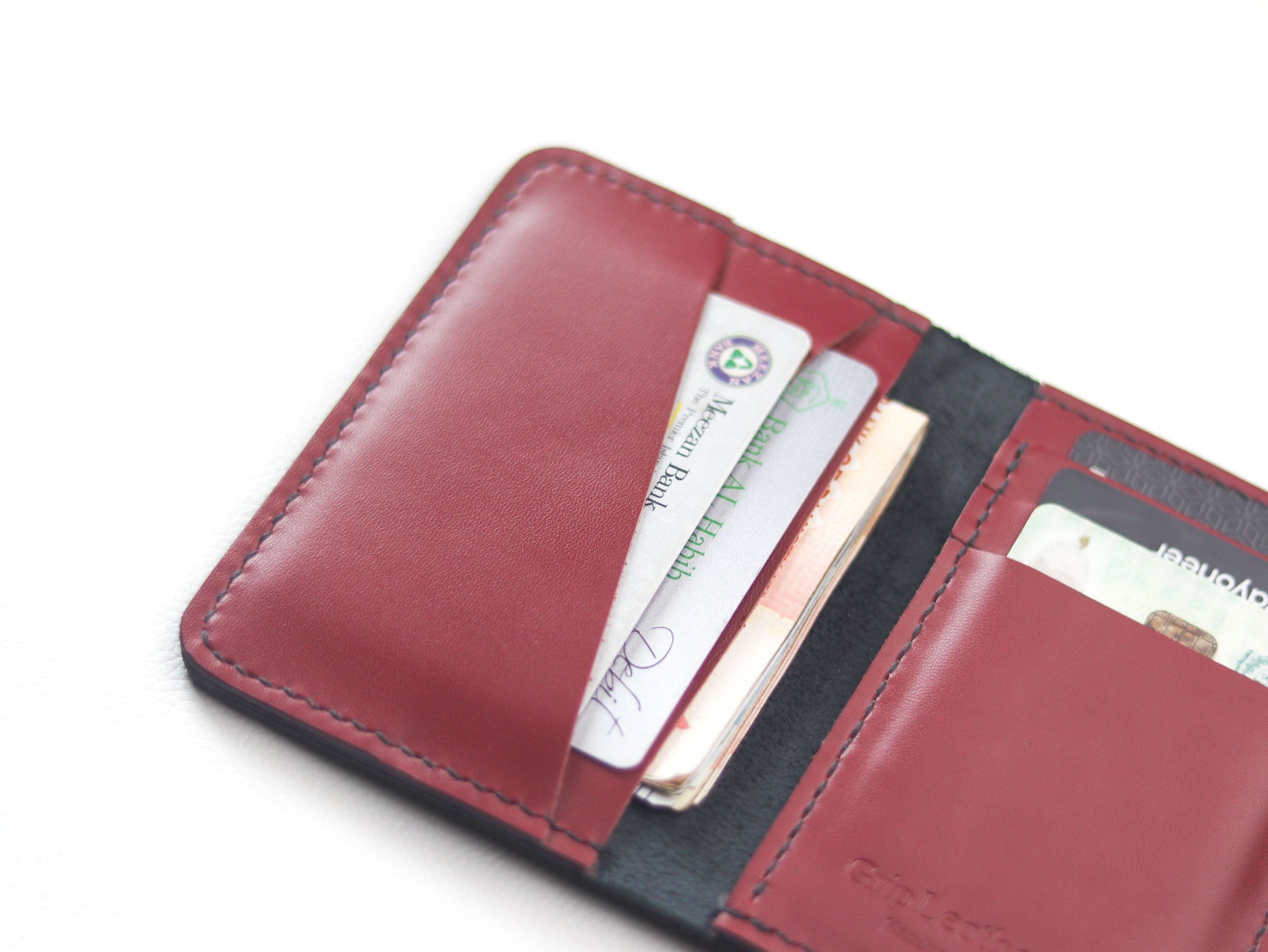 BI-FOLD SNAP WALLET CRIMSON RED AND BLACK GRIP LEATHER GOODS
