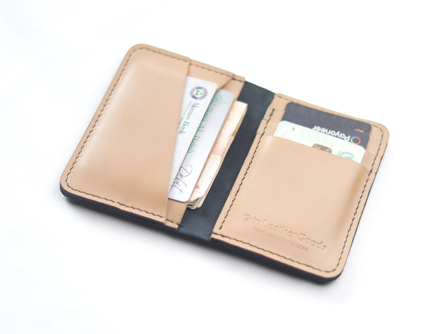 BI-FOLD SNAP WALLET CHIFFON WHITE AND BLACK GRIP LEATHER GOODS