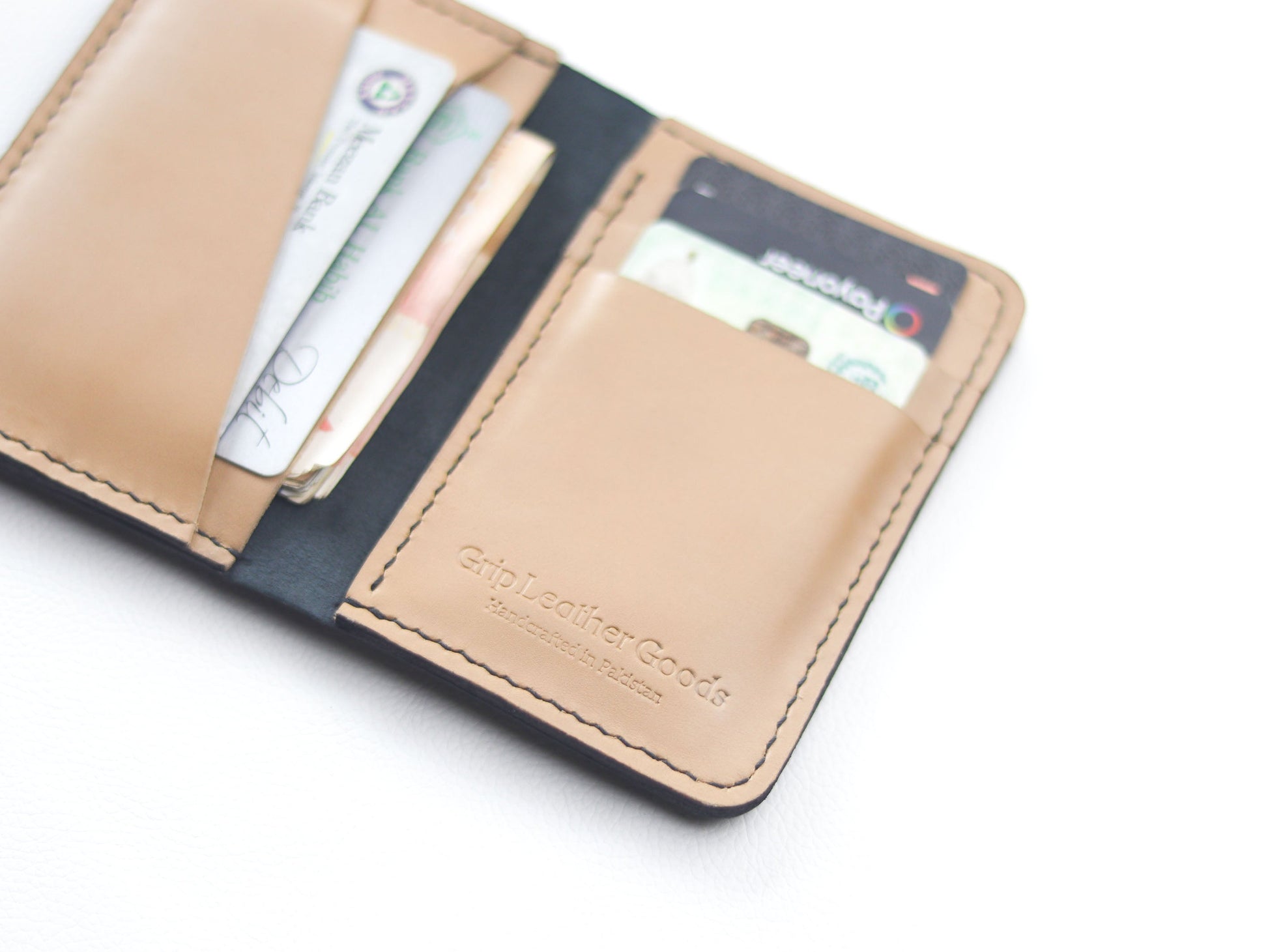 BI-FOLD SNAP WALLET CHIFFON WHITE AND BLACK GRIP LEATHER GOODS