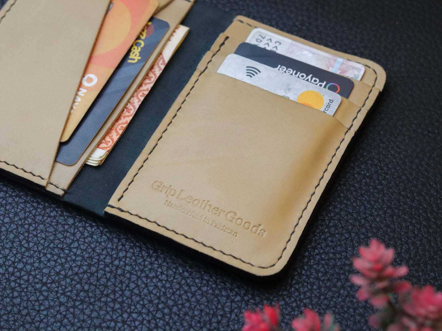 BI-FOLD SNAP WALLET CHIFFON WHITE AND BLACK GRIP LEATHER GOODS