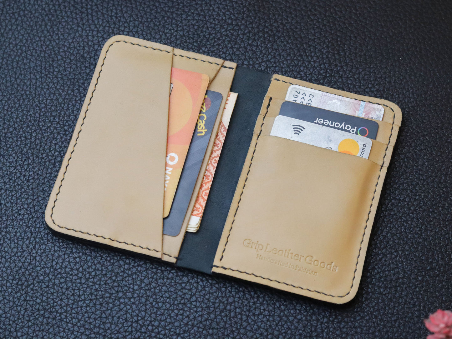 BI-FOLD SNAP WALLET CHIFFON WHITE AND BLACK GRIP LEATHER GOODS