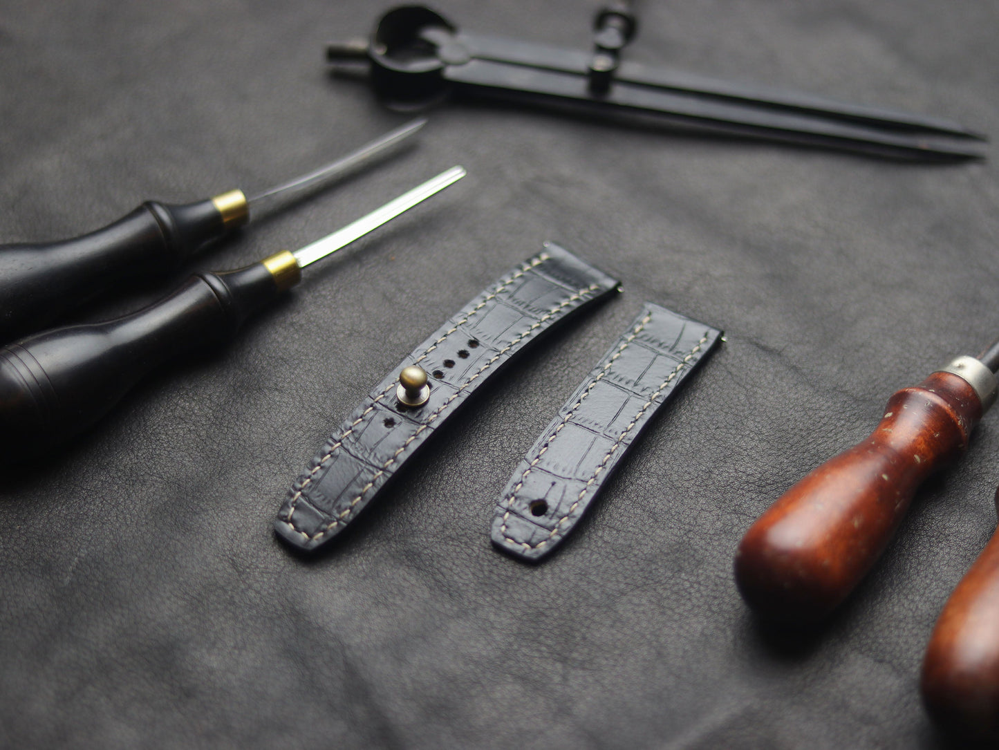 CHARCOLE BLACK  (WHITE) - FULL STITCHED WATCH STRAPS grip