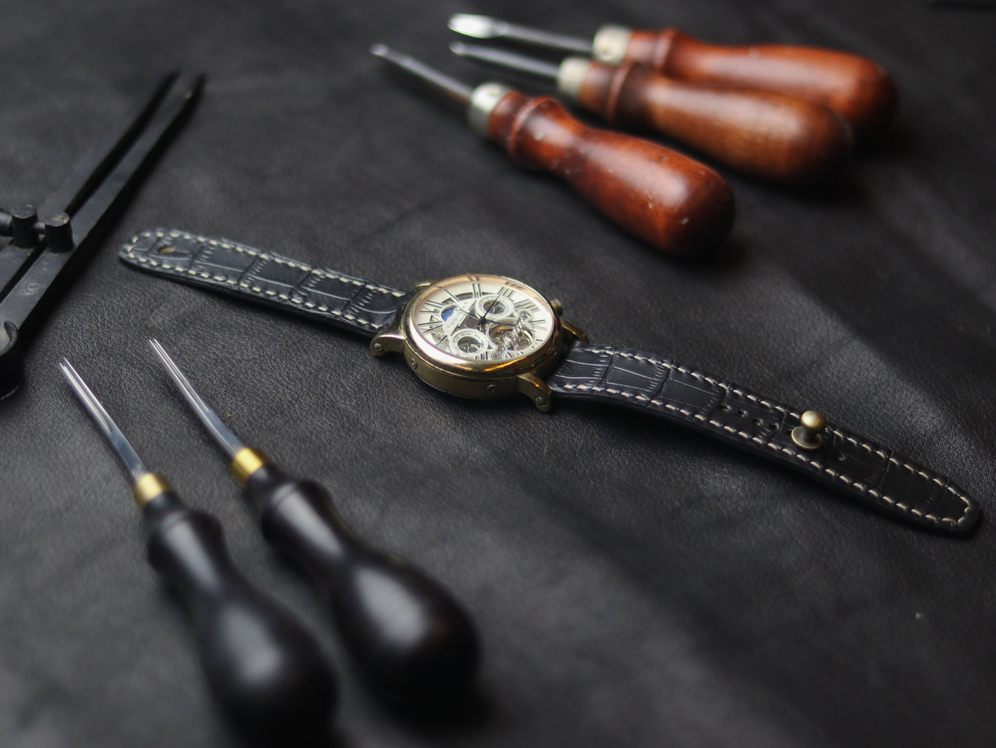 CHARCOLE BLACK  (WHITE) - FULL STITCHED WATCH STRAPS grip