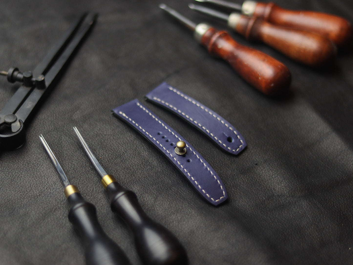 CLASSIC BLUE (BEACH) - FULL STITCHED WATCH STRAPS grip
