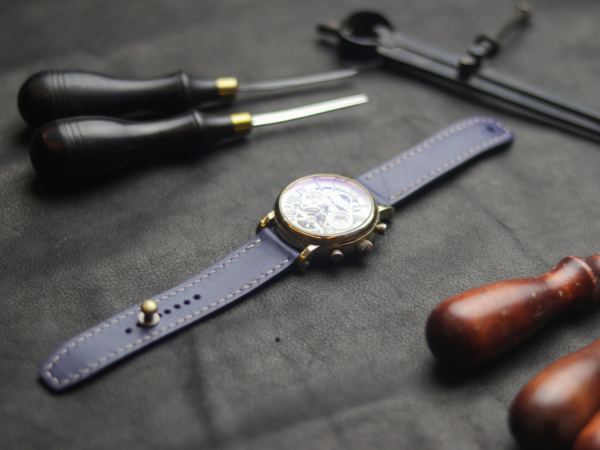 CLASSIC BLUE (BEACH) - FULL STITCHED WATCH STRAPS grip