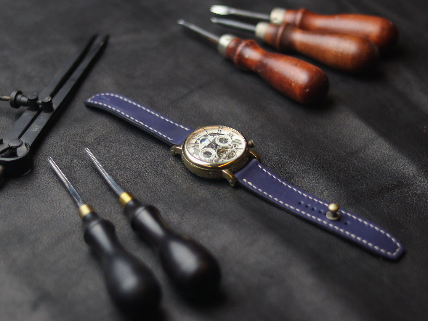 CLASSIC BLUE (BEACH) - FULL STITCHED WATCH STRAPS grip