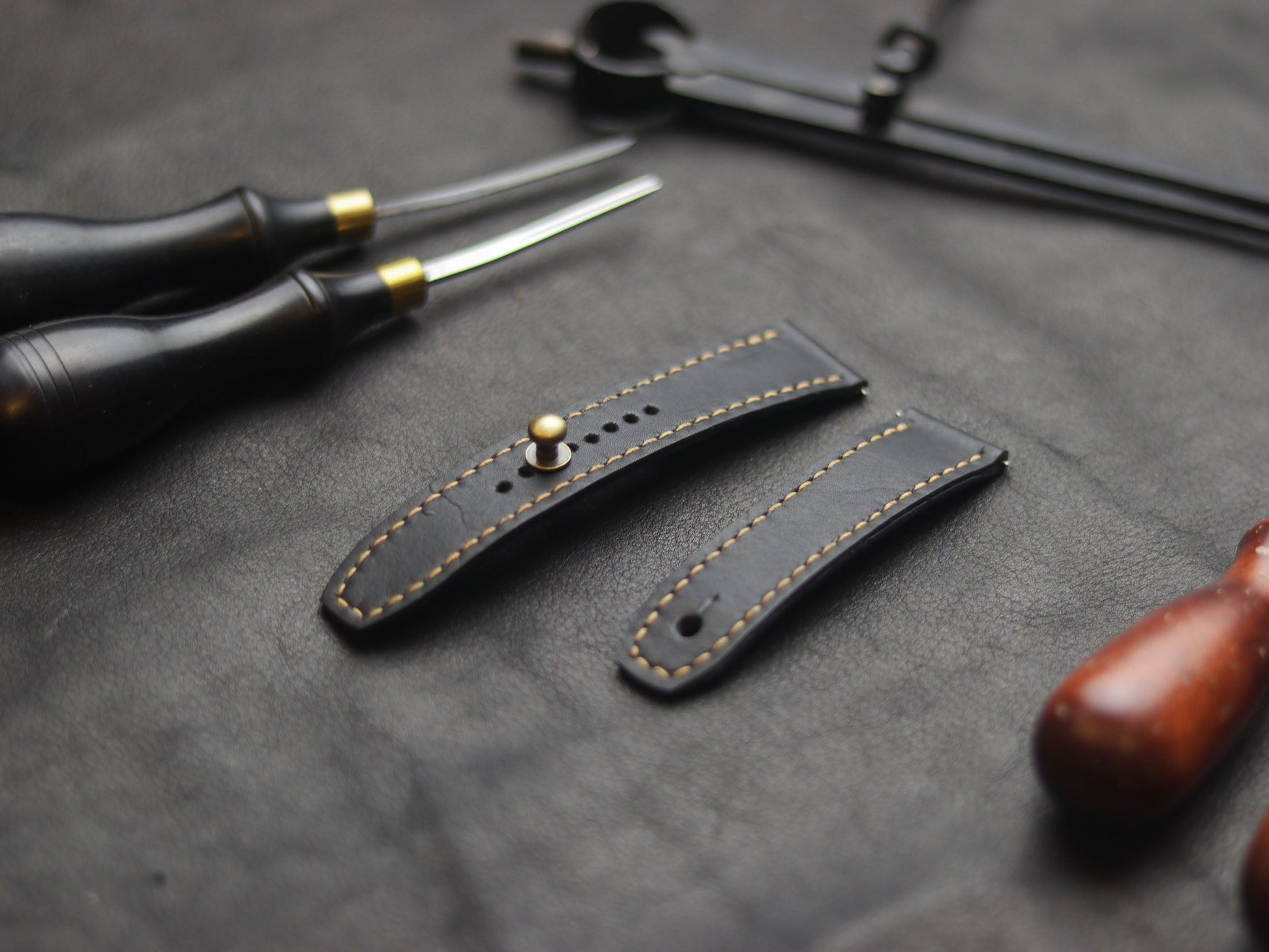 PANTOM BLACK  (ORANGE) - FULL STITCHED WATCH STRAPS grip