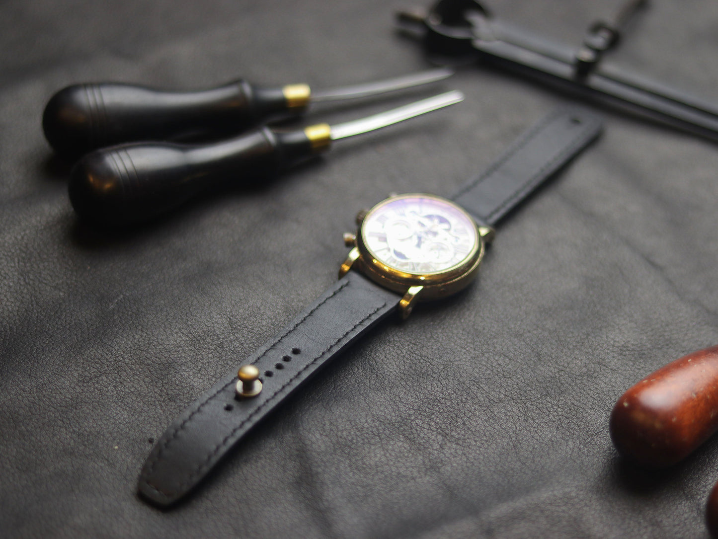 PANTOM BLACK  (BLACK) - FULL STITCHED WATCH STRAPS grip