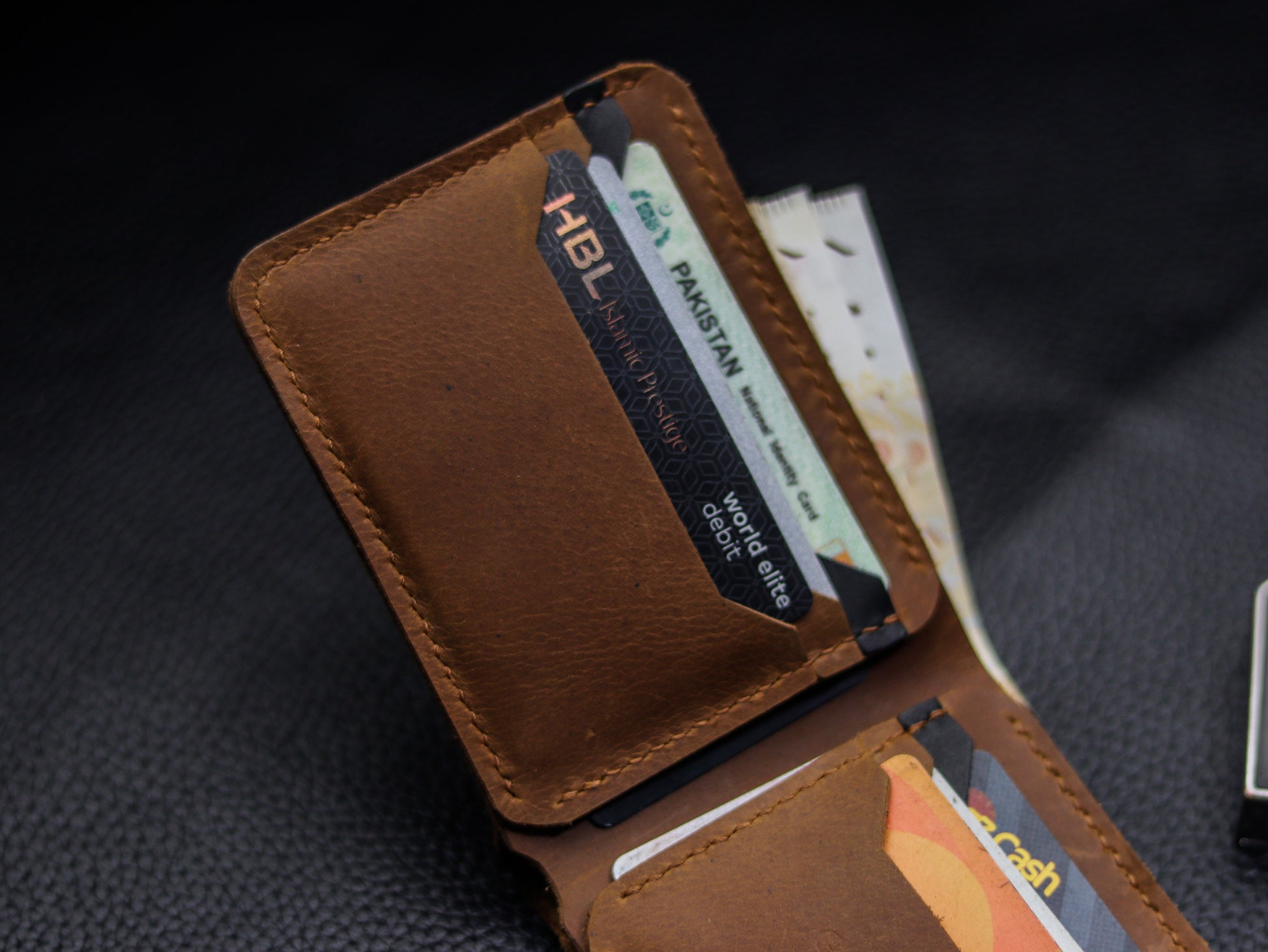 URBAN LEATHER WALLET MUSTARD BROWN & BLACK - grip
